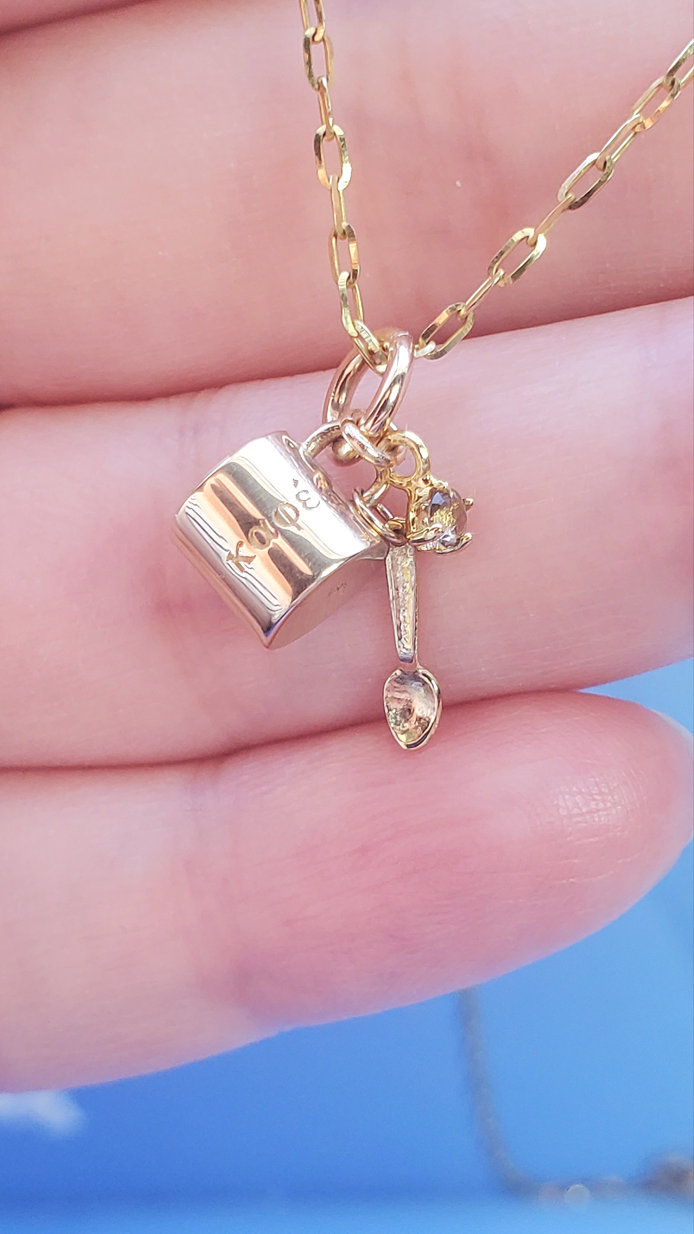 Kafe Cup and Spoon Charm