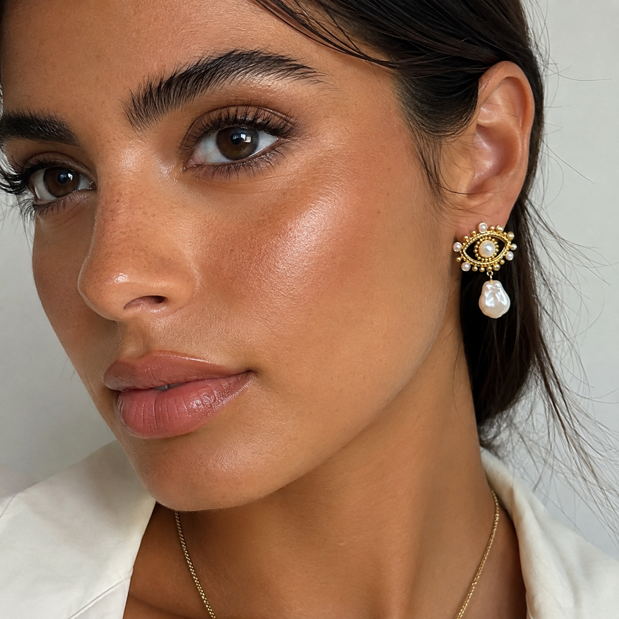 Petra Pearl Drop Earrings