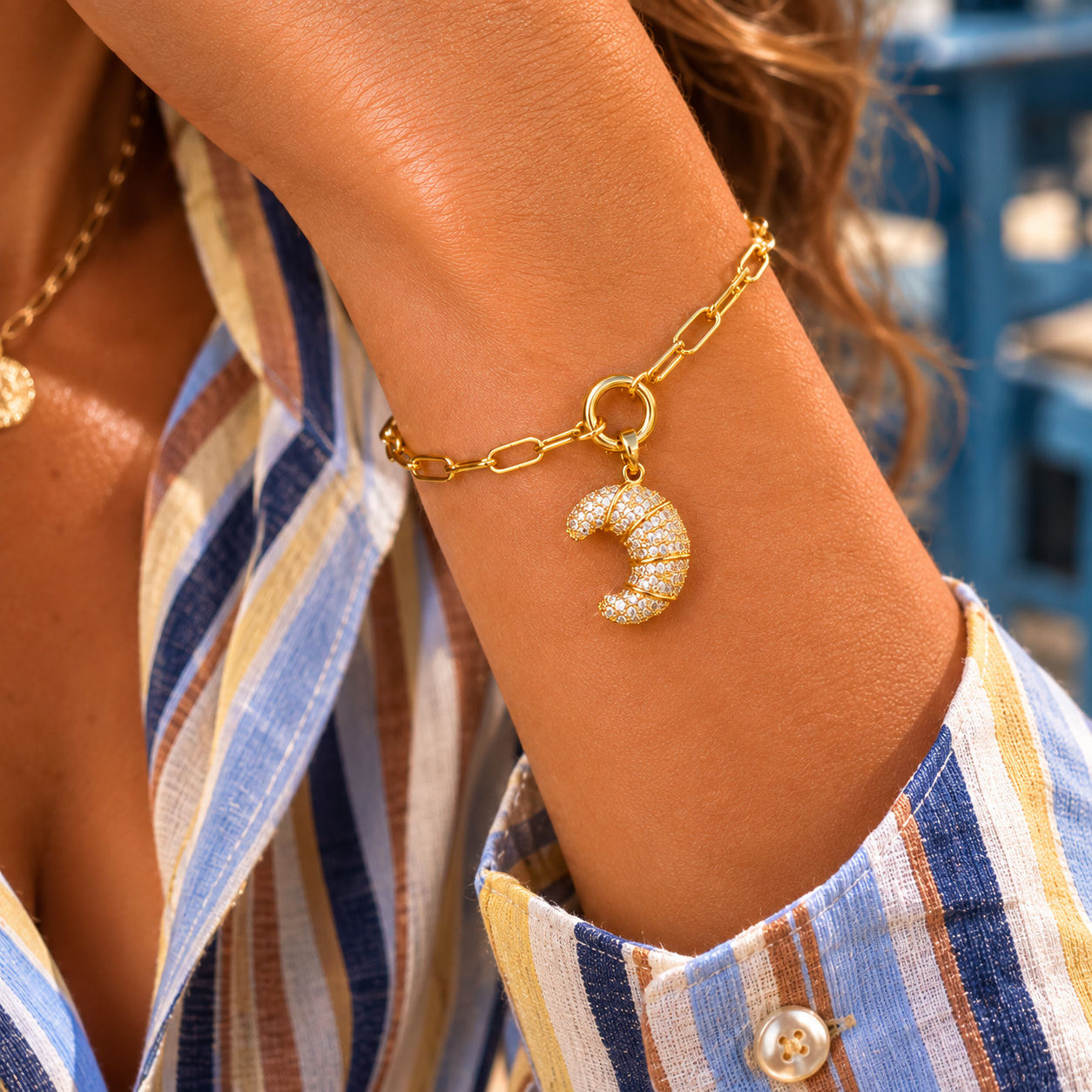 Periptero Croissant Charm