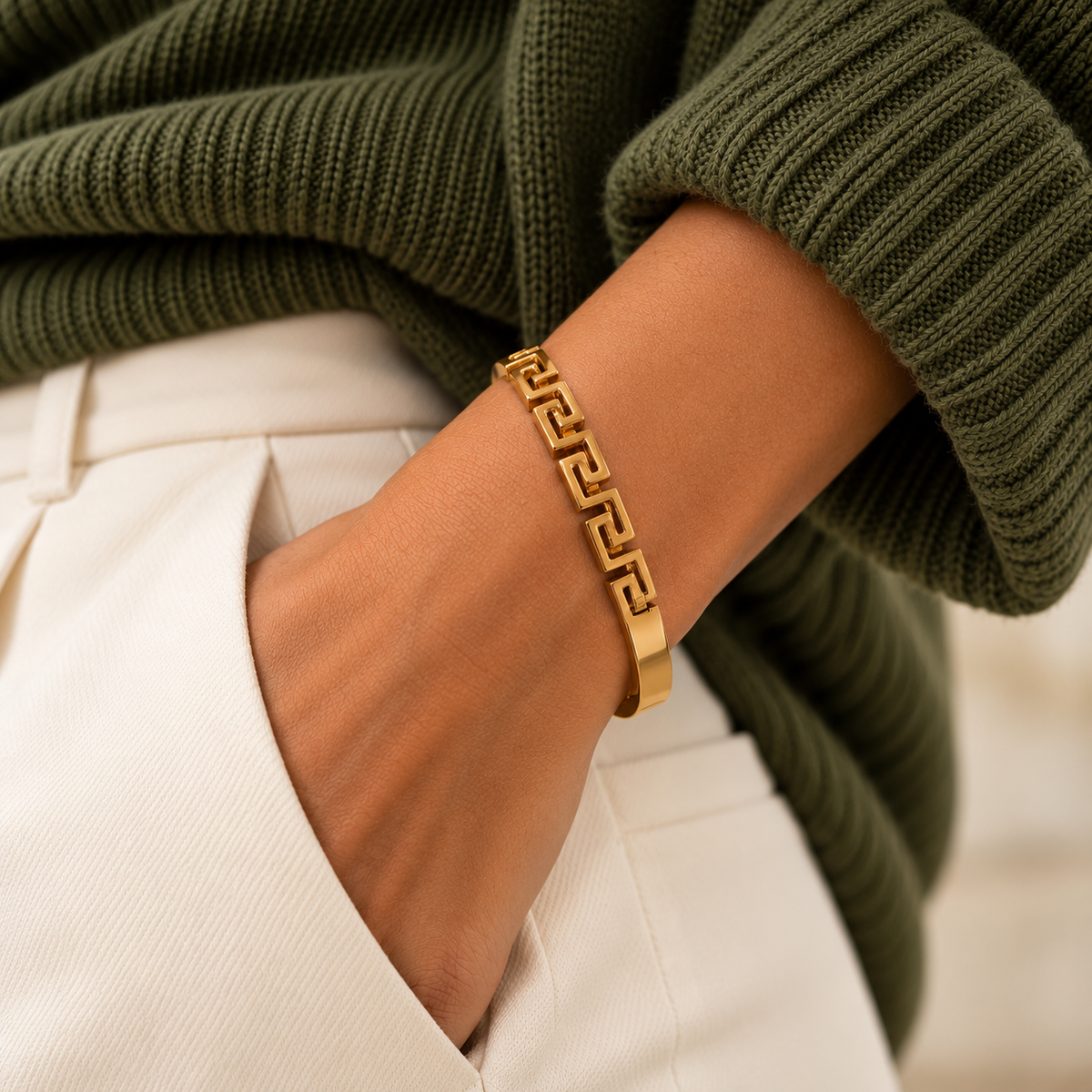 Meander the Influence Bangle™
