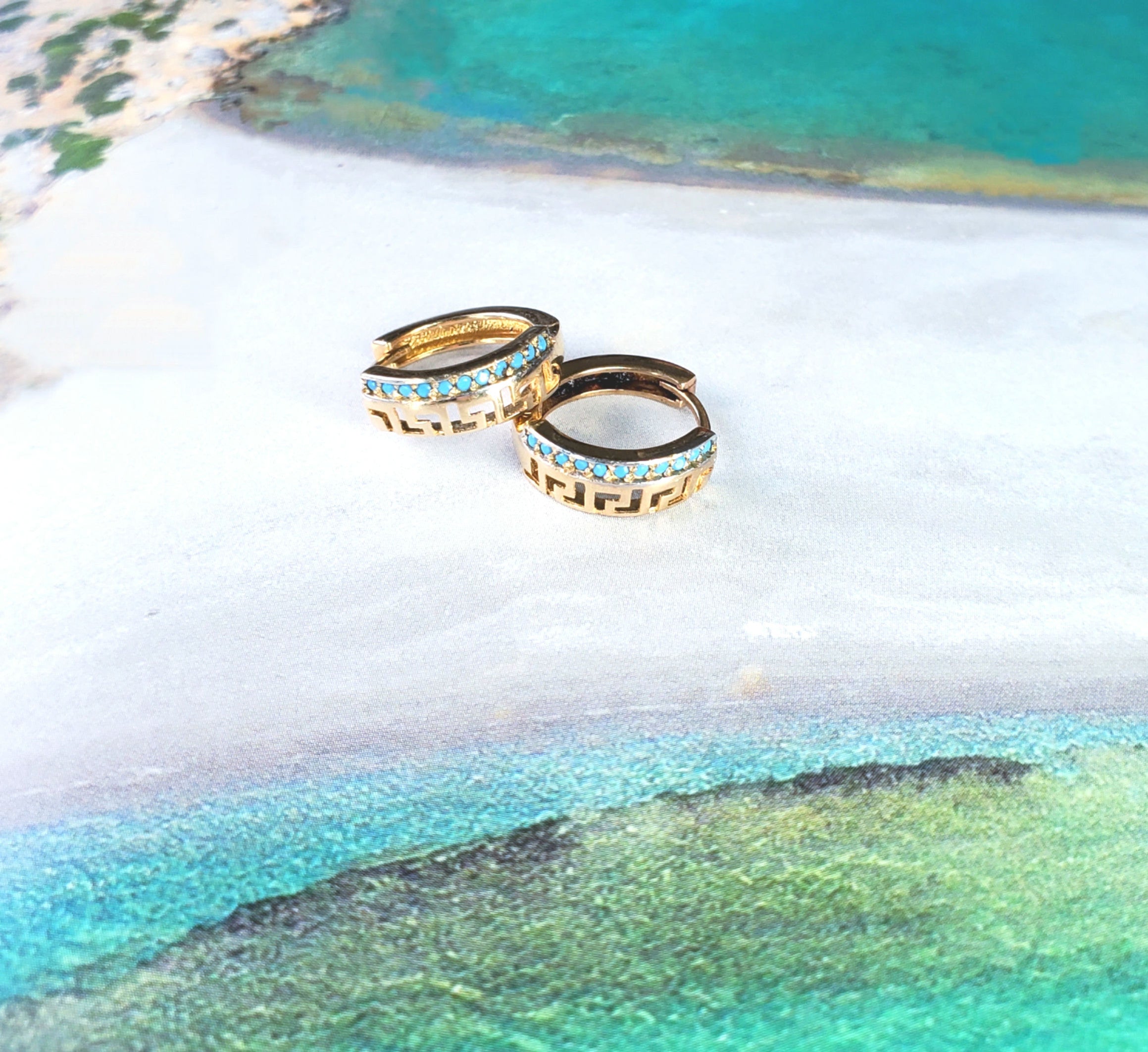 Turquoise Meandros Huggies