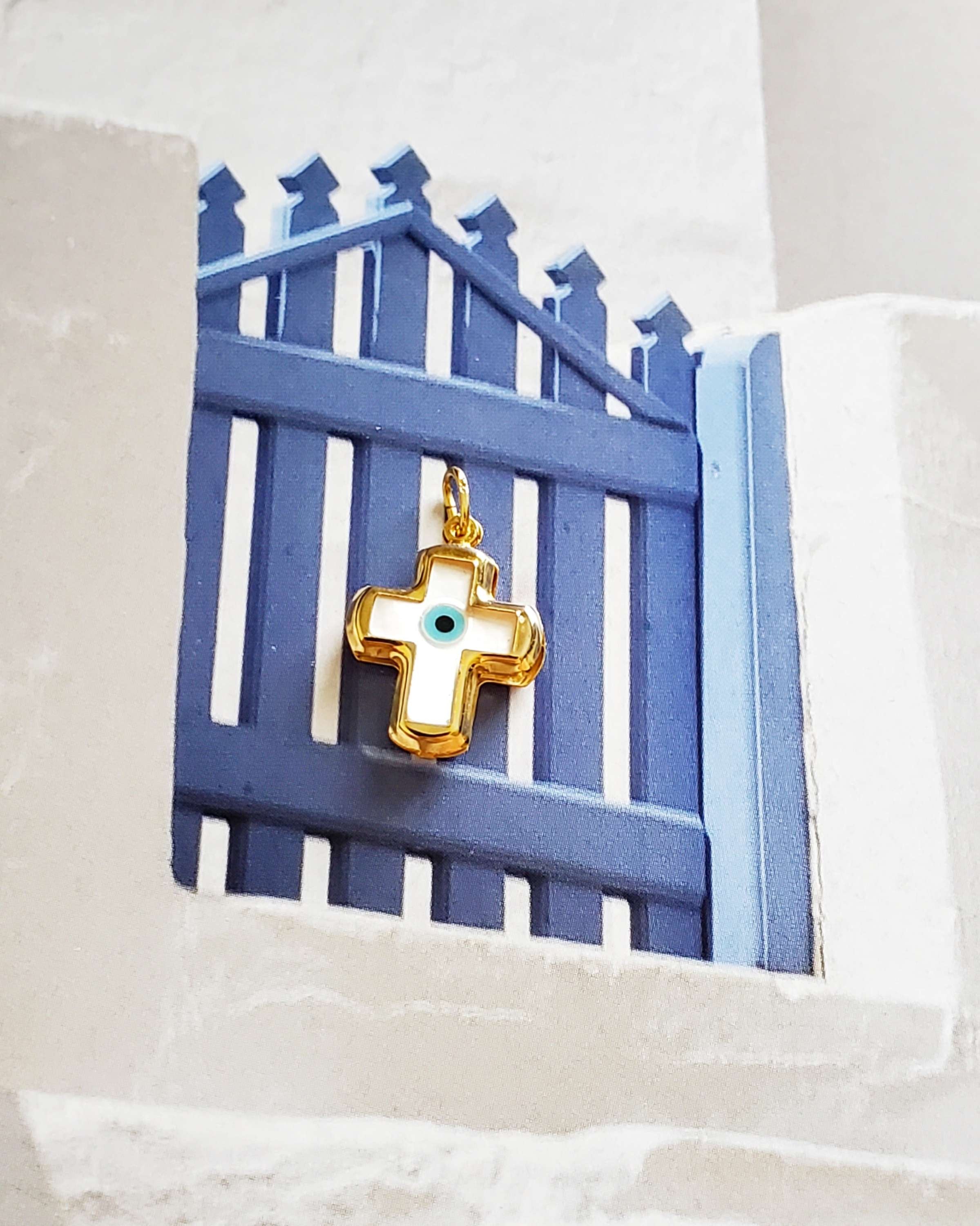 Pearl Mati Cross
